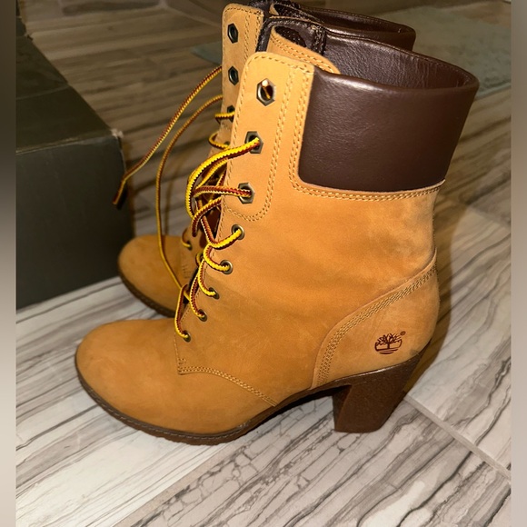 Timberland Women’s Boots - Picture 9 of 14